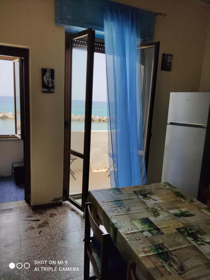 הוילה פיצו La Terrazza Sul Mare מראה חיצוני תמונה